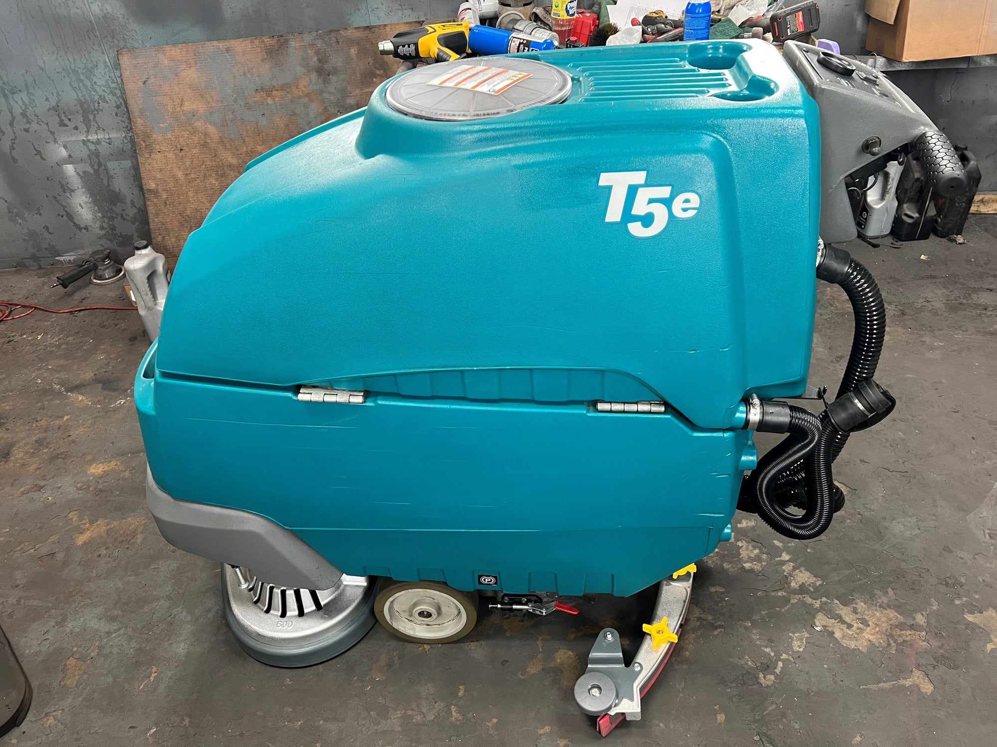 Refurbished Tennant T5E | 32" Walk Behind Disk Floor Scrubber, Battery, Self Propel